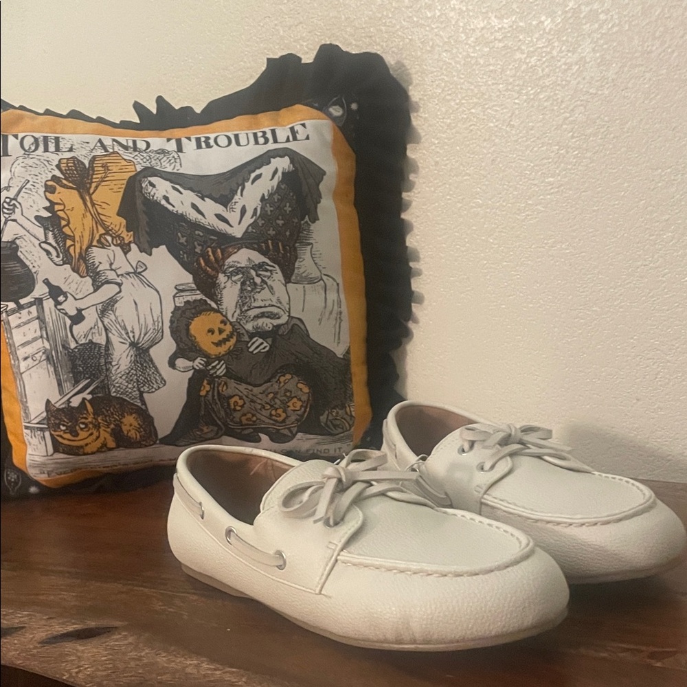 Women’s Boat Shoes by Universal Thread - Picture 6 of 7